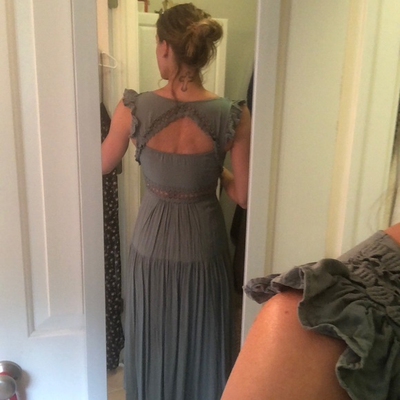 Flattering pale turquoise summer dress - Picture 6 of 8